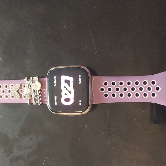 I brought a new smart watch.